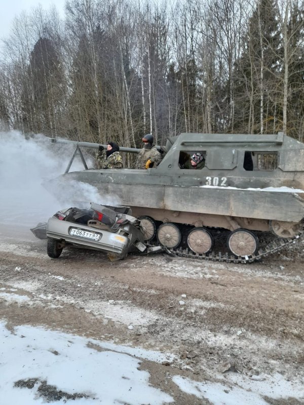 Армата-тур на танке, фото 3.